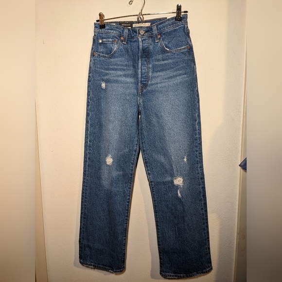 Levi's® Premium Ribcage Straight Ankle jeans - Picture 3 of 12